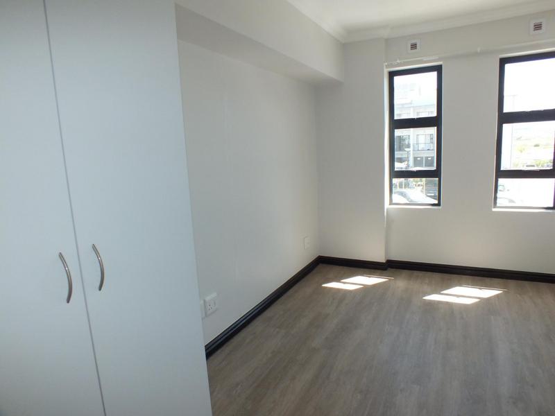 To Let 2 Bedroom Property for Rent in Buhrein Western Cape